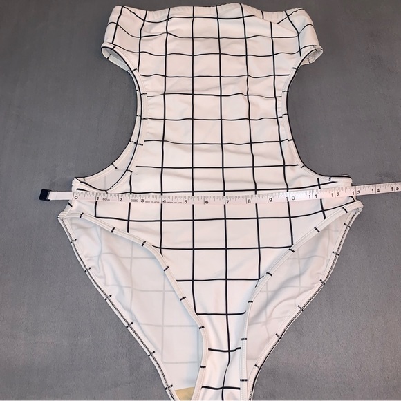 COPY - American Apparel Swim Grid monokini One-piece Bodysuit - Picture 7 of 14